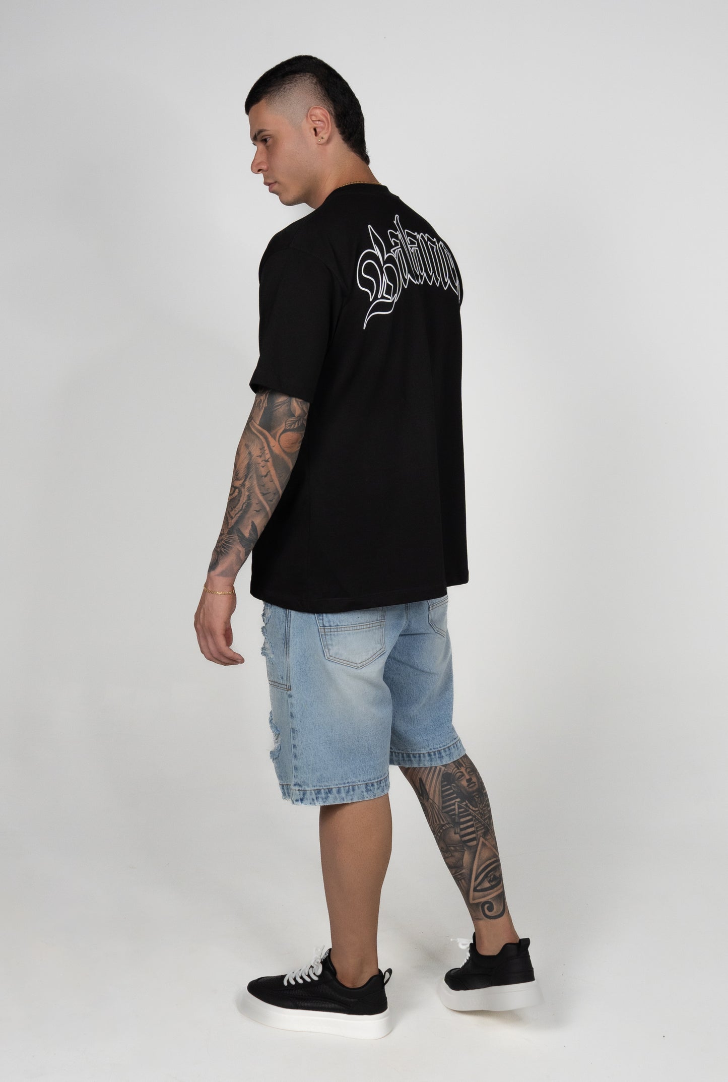 CAMISETA OVERSIZE NEGRA BALANCE