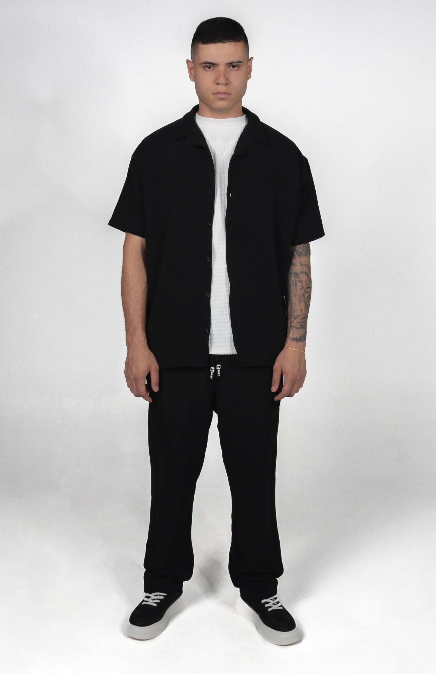 CONJUNTO CAMISA Y PANTALON NEGRO