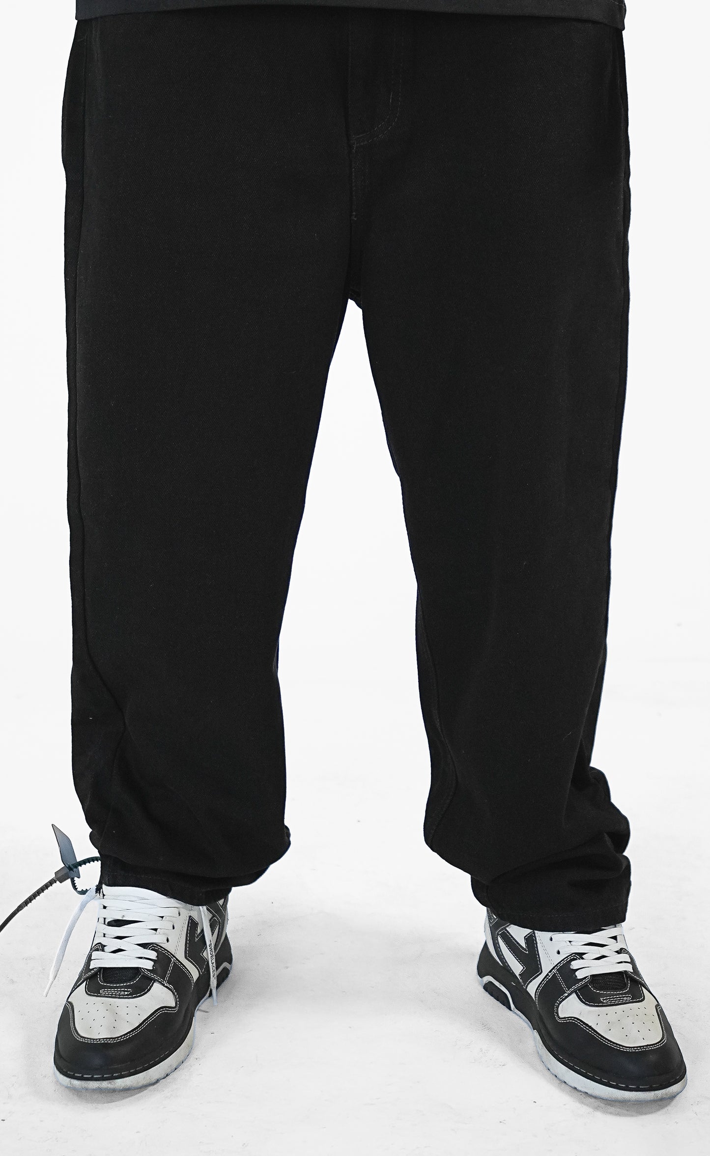 JEANS NEGRO BAGGY SKMN
