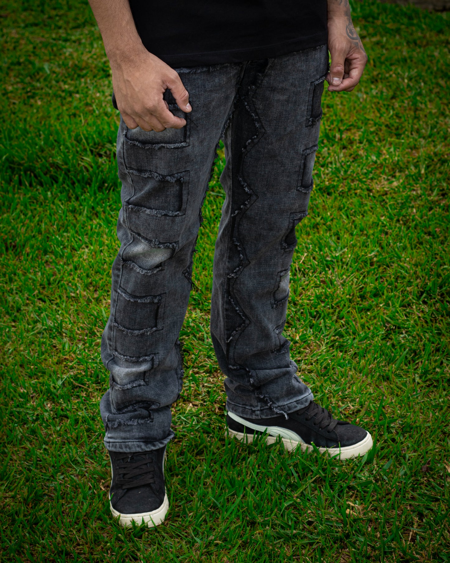 JEAN OSCURO DESGASTE CUADROS