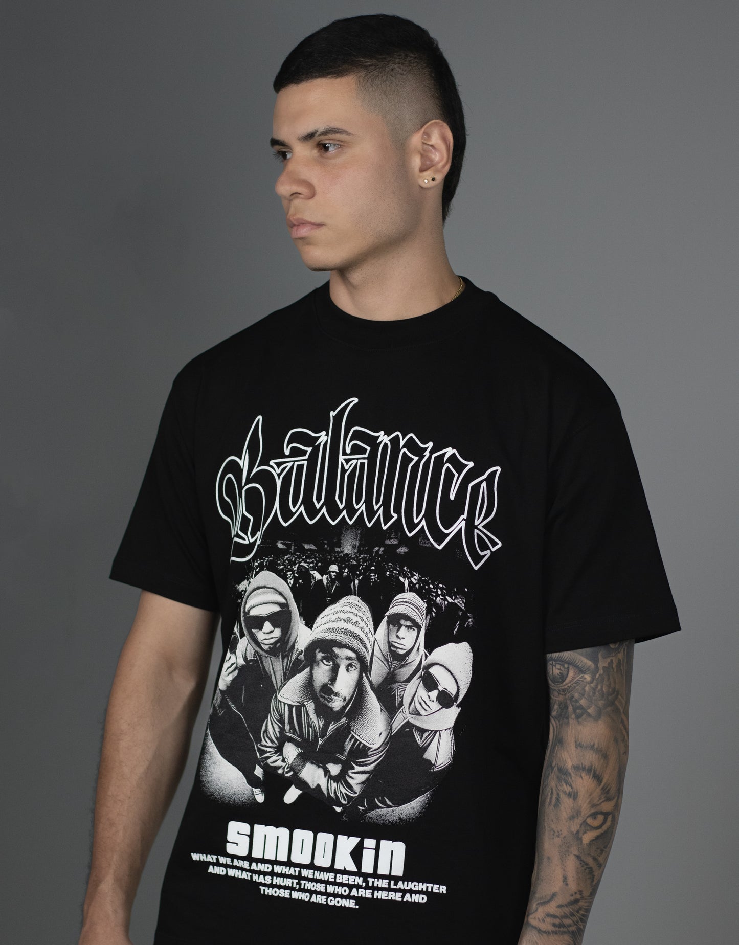 CAMISETA OVERSIZE NEGRA BALANCE