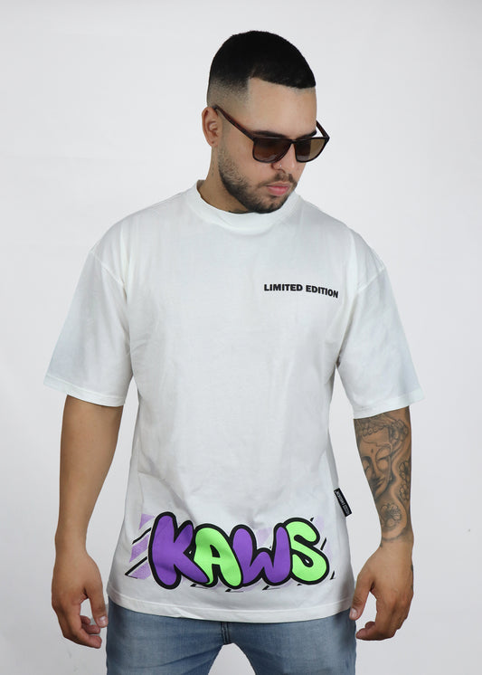 Camiseta oversize Kaws LE