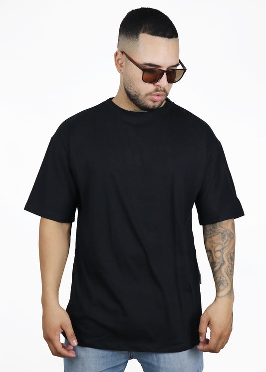 Camiseta negra básica oversize