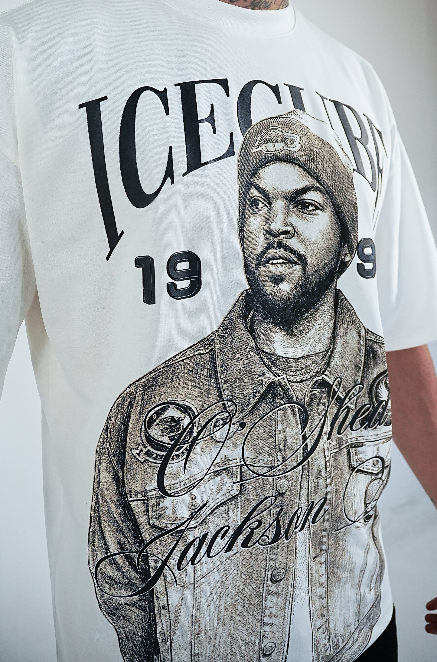 CAMISETA BLANCA OVERSIZE ICE CUBE