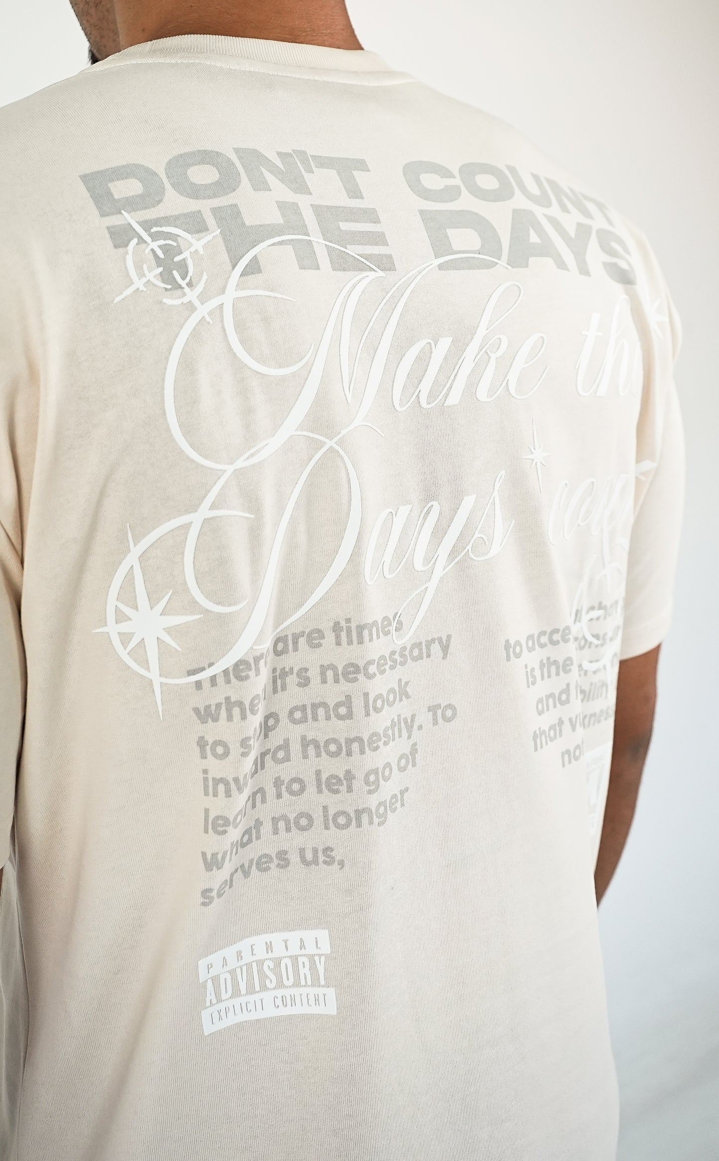 CAMISETA BEIGE DON'T COUNT