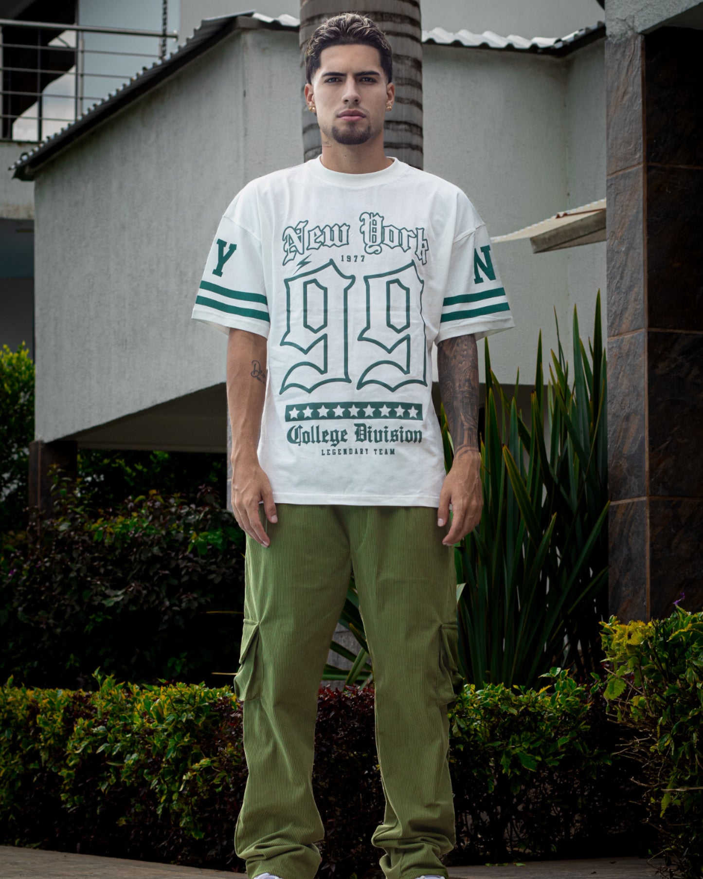 CAMISETA OVERSIZE COLLEGE DIVISION