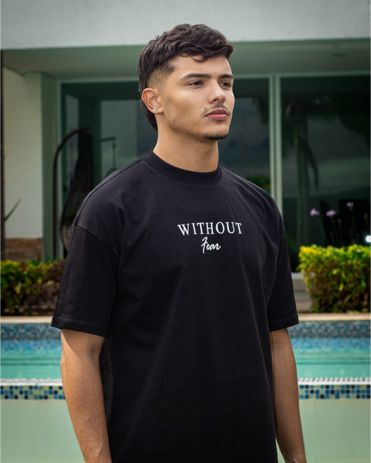CAMISETA OVERSIZE WITHOUR FEAR