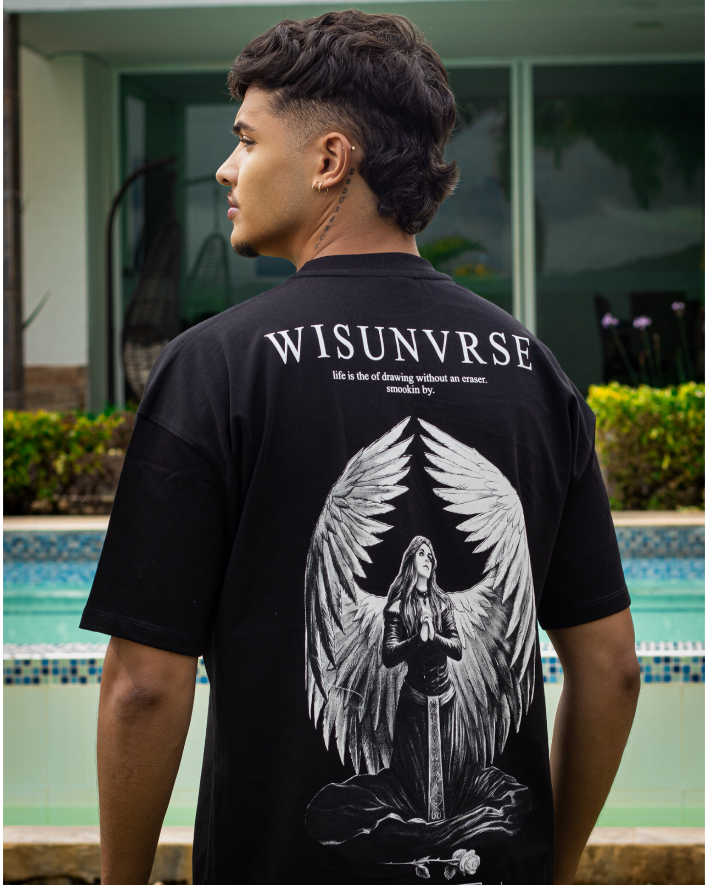 CAMISETA OVERSIZE WITHOUR FEAR