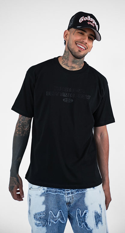 CAMISETA NEGRA OVERSIZE SMKN COMPANY