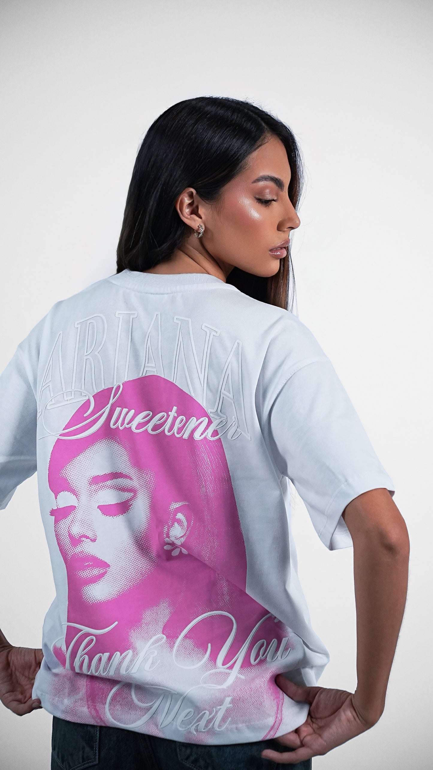 BLUSA BLANCA THANK U NEXT