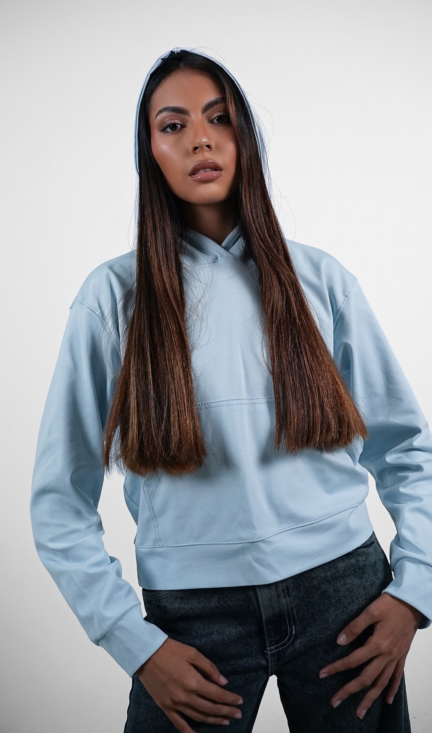 HOODIE AZUL CIELO BASICO