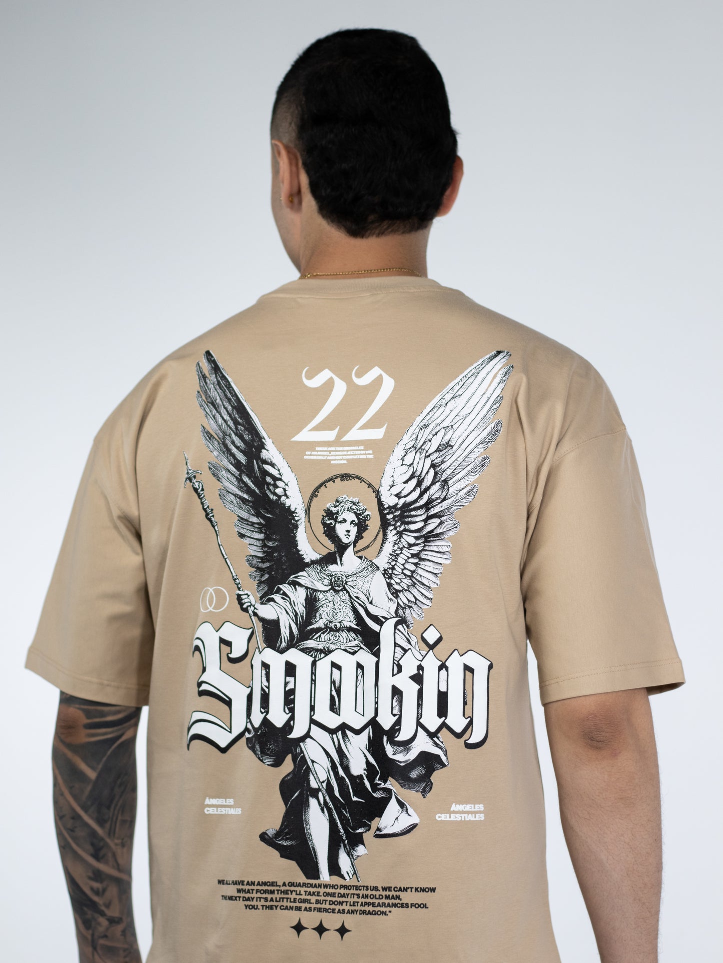 CAMISETA OVERSIZE TWENTY TWO