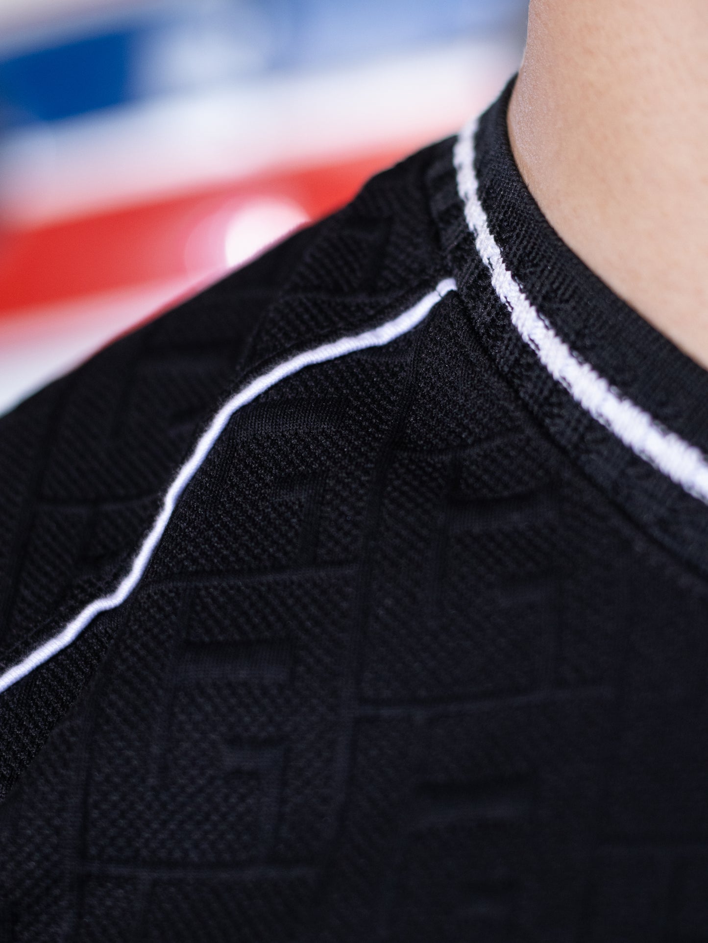 BUSO NEGRO TEXTURA LINEAS