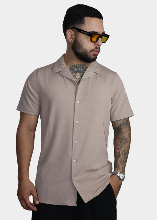 Camisa cafe de textura