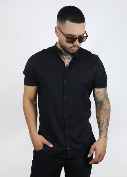 Camisa Negra cuello Nerú