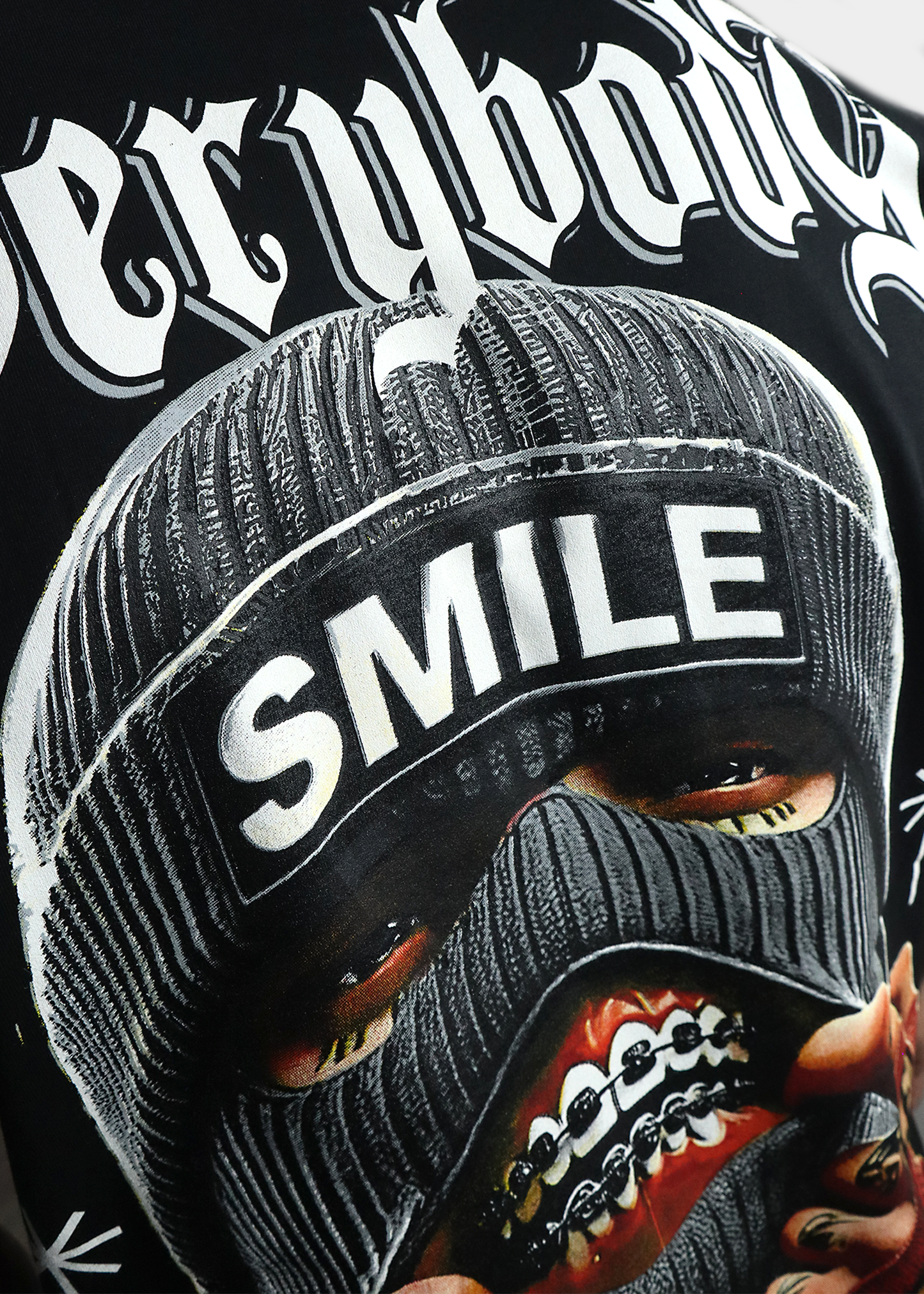 camiseta negra SMILE