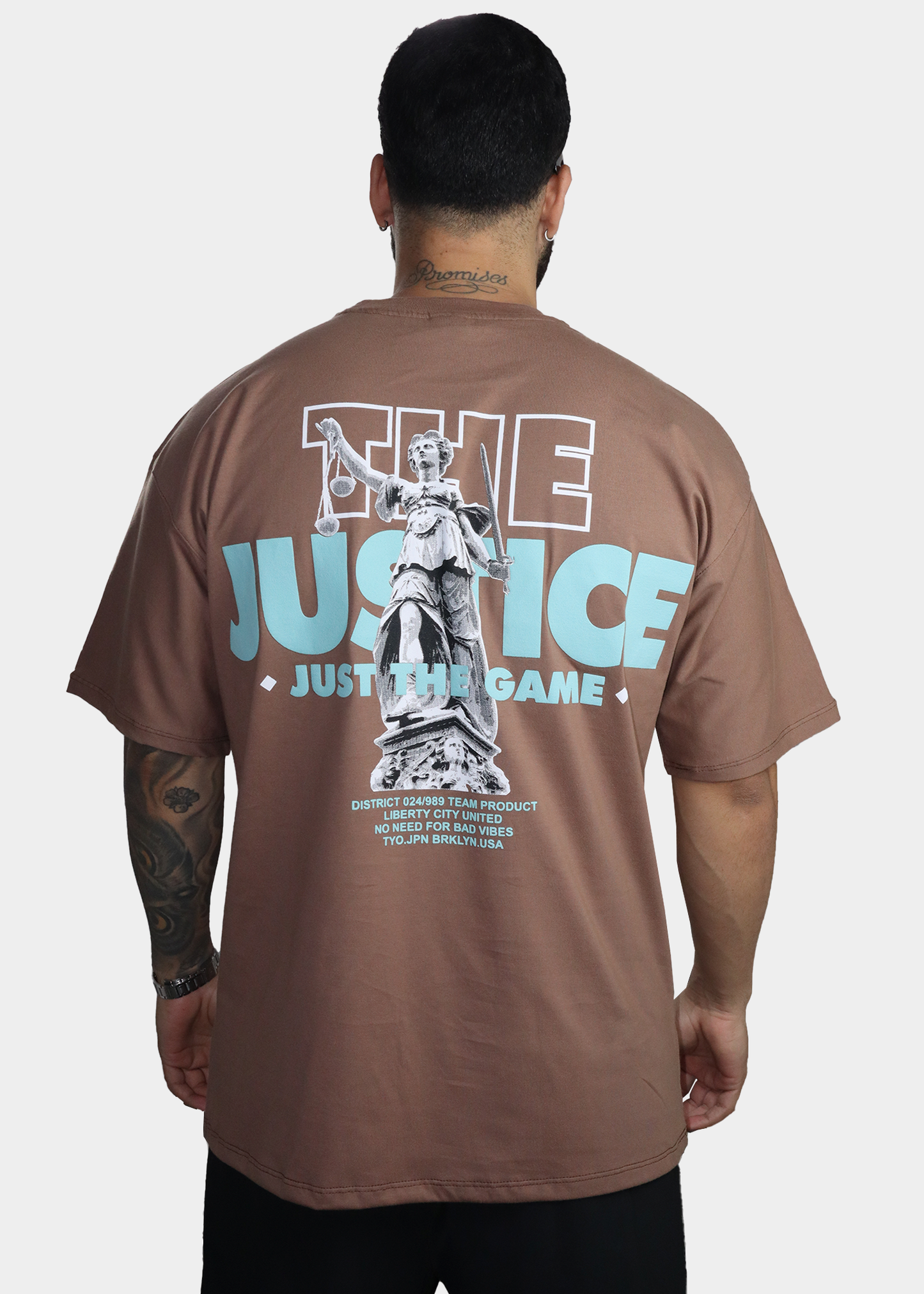 camiseta oversize the justice