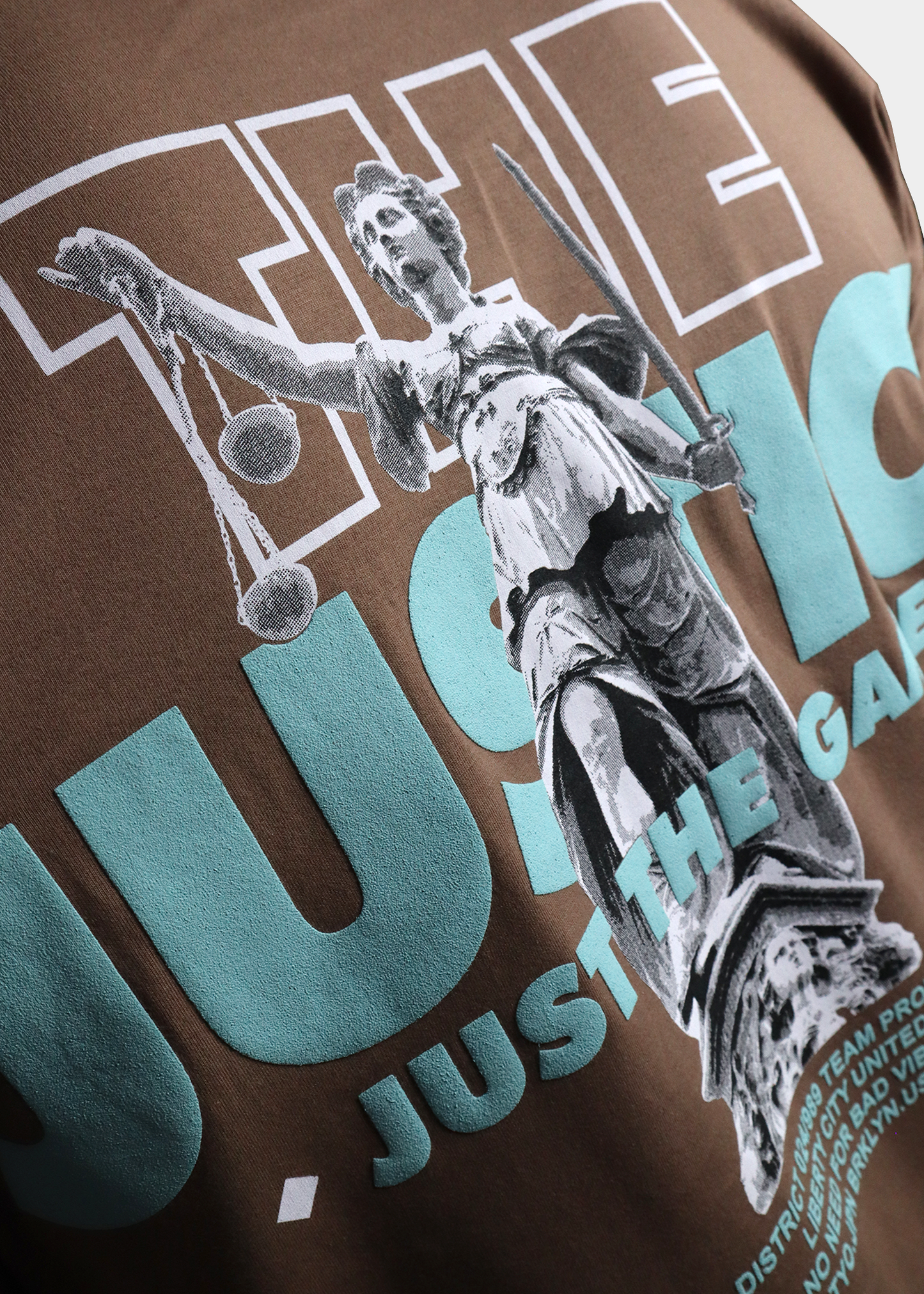 camiseta oversize the justice