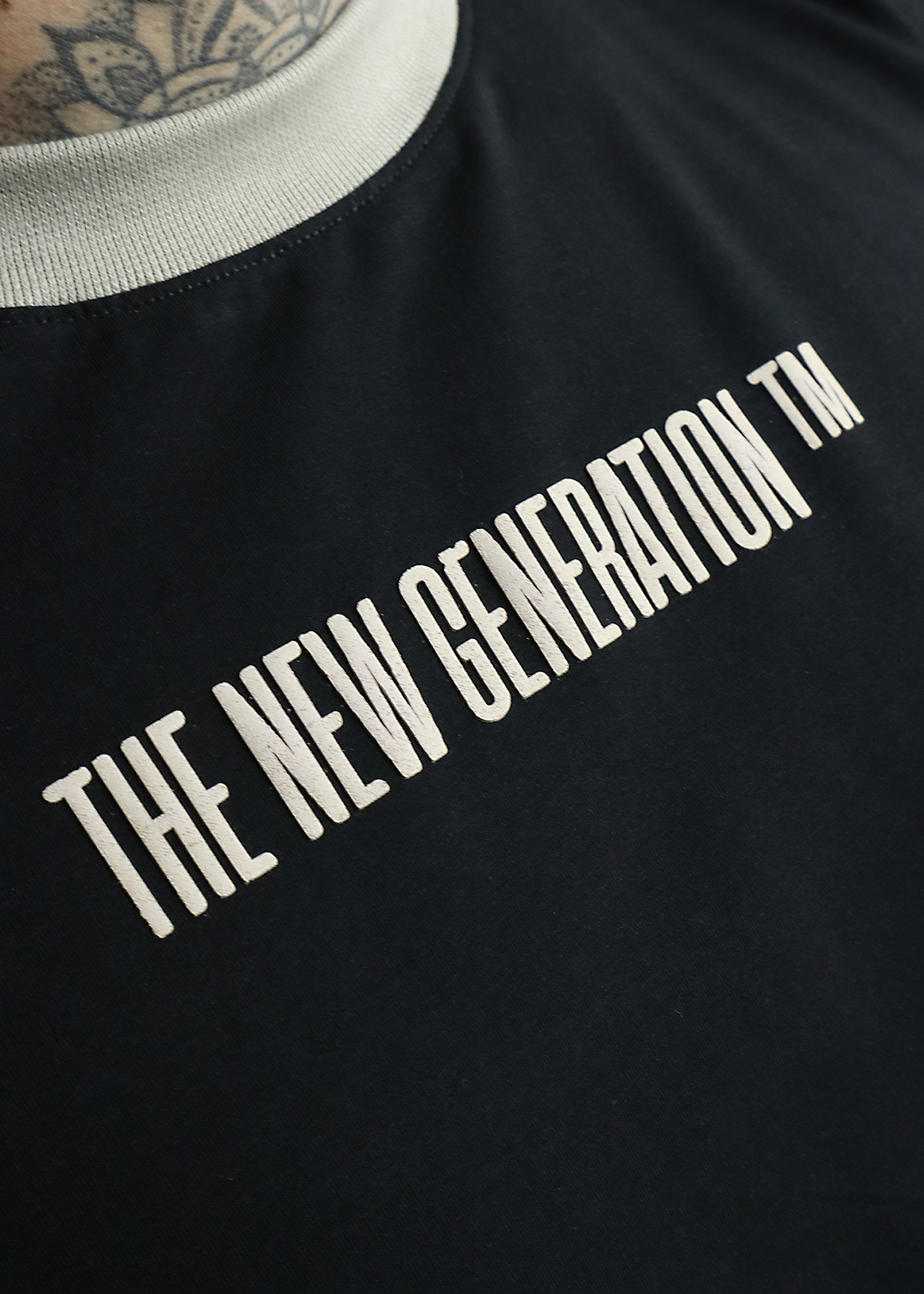 camiseta new generation negra